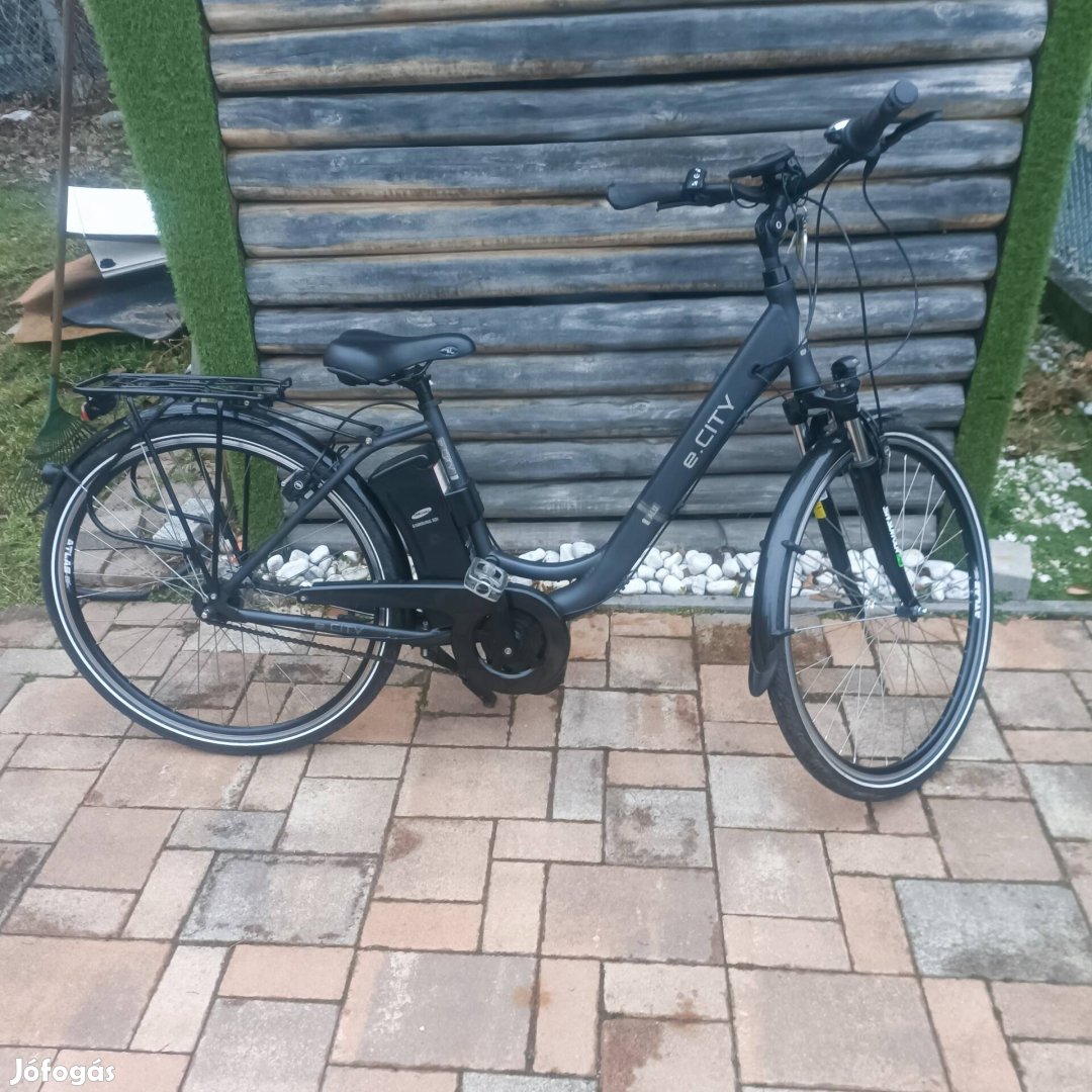 újszerű elektromos női kerékpár 
