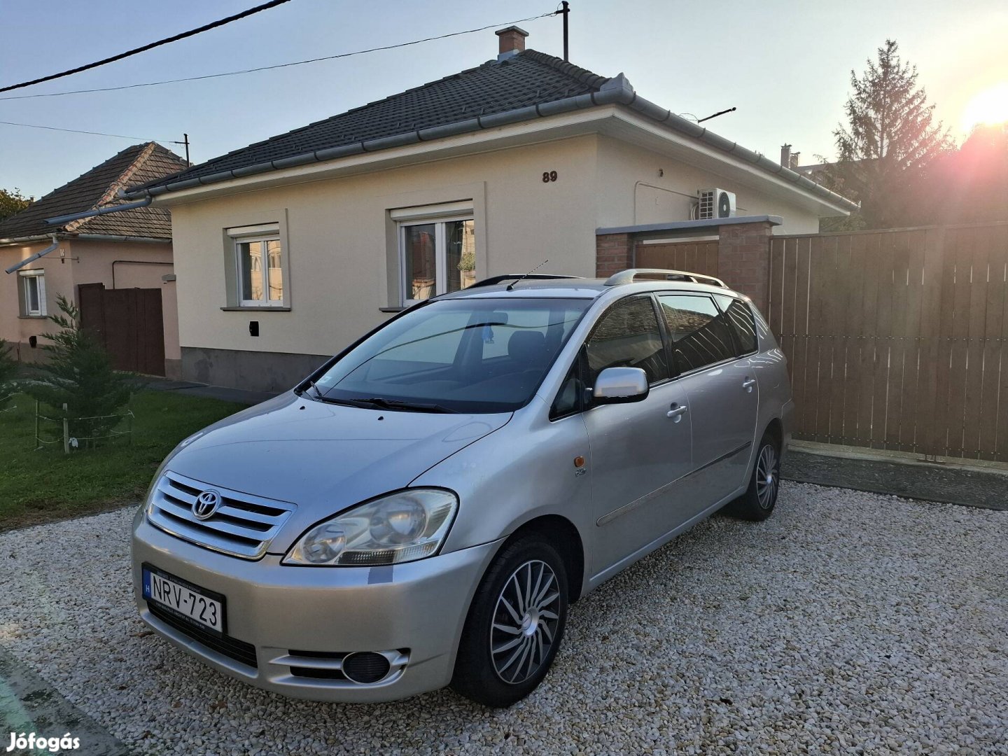 újszerű toyota avensis verso 2.0d 7 személy 