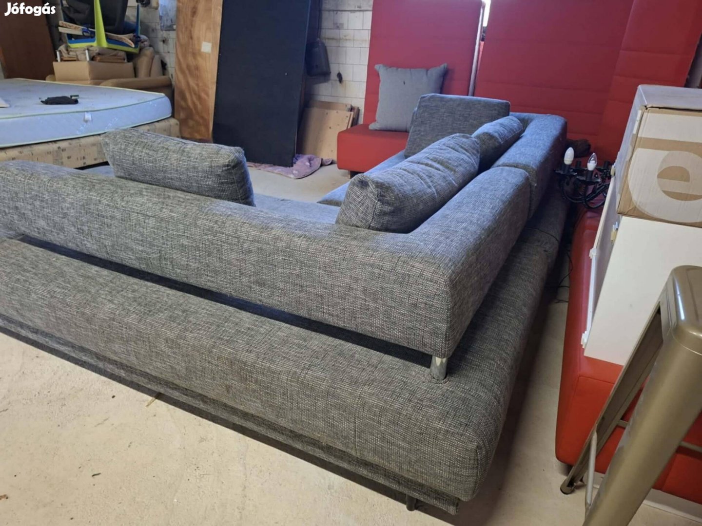 ülögarnitura kihuzhatos