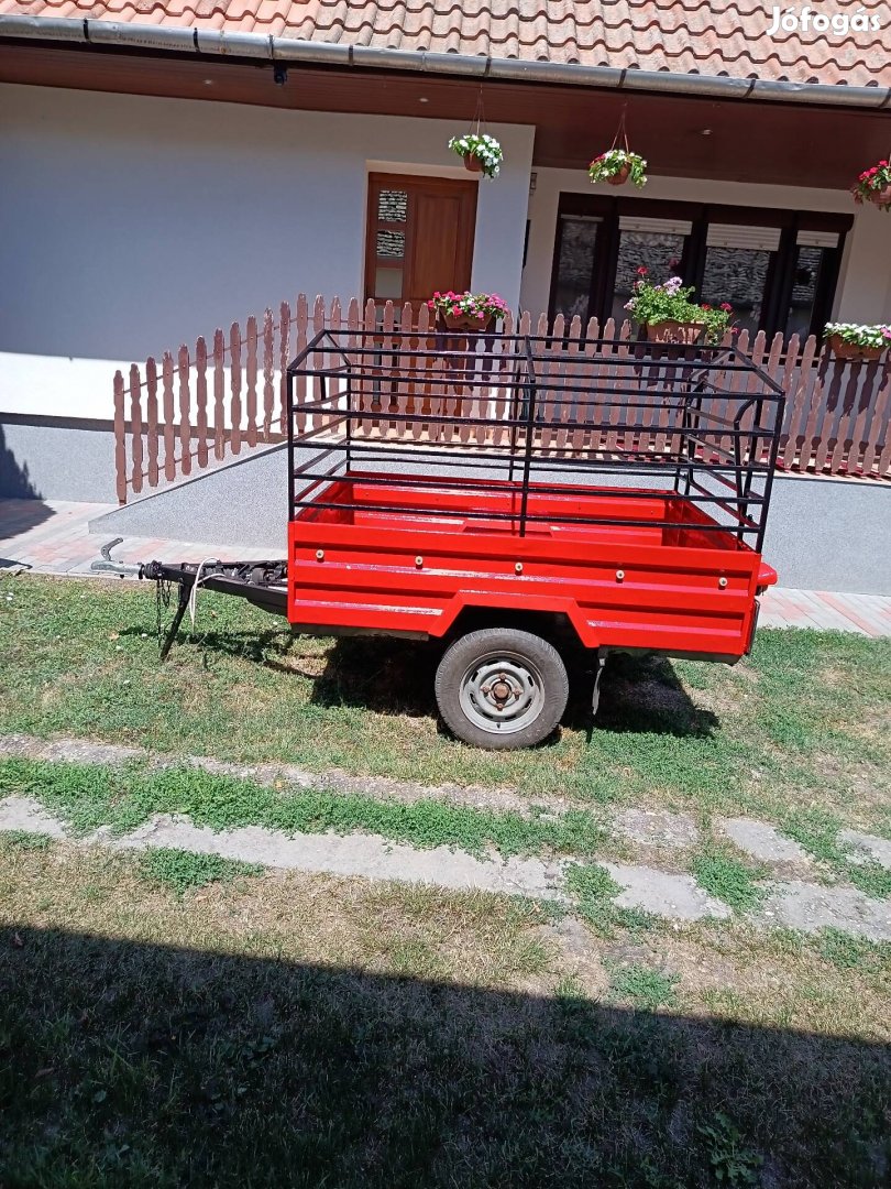 utánfutó         