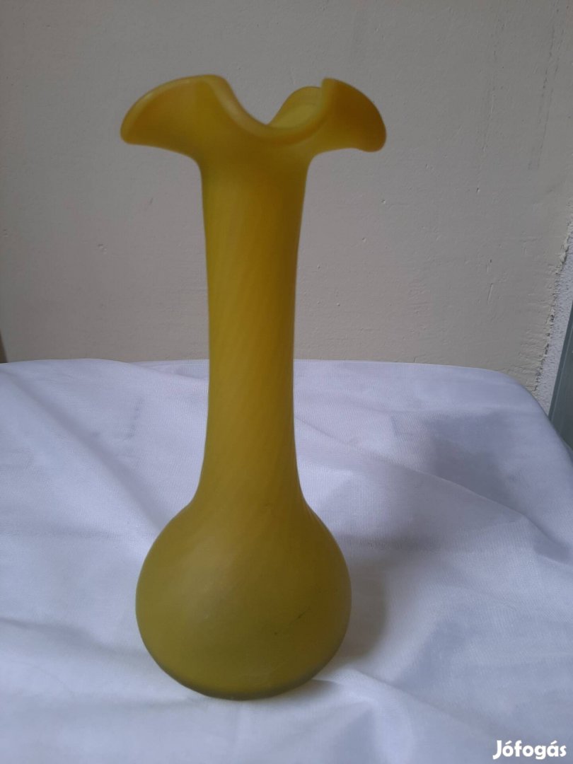 üveg váza sárga matt