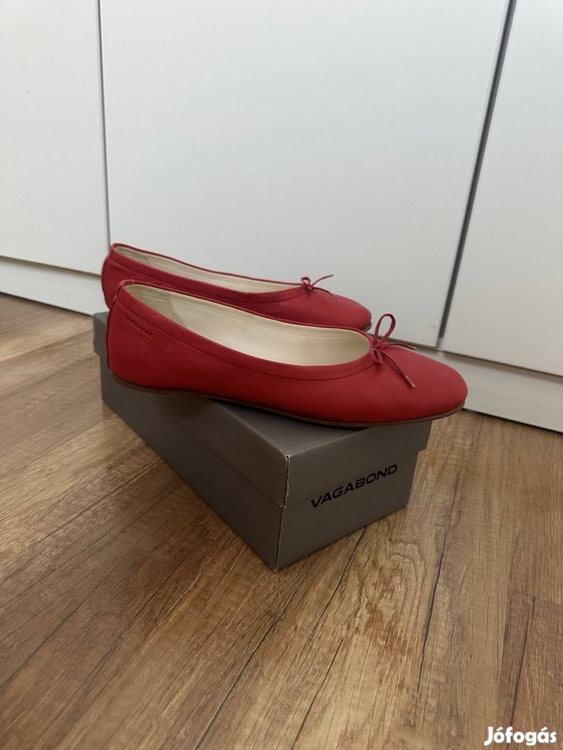 vagabond női balerina cipő 39 es méretű piros színű eladó 