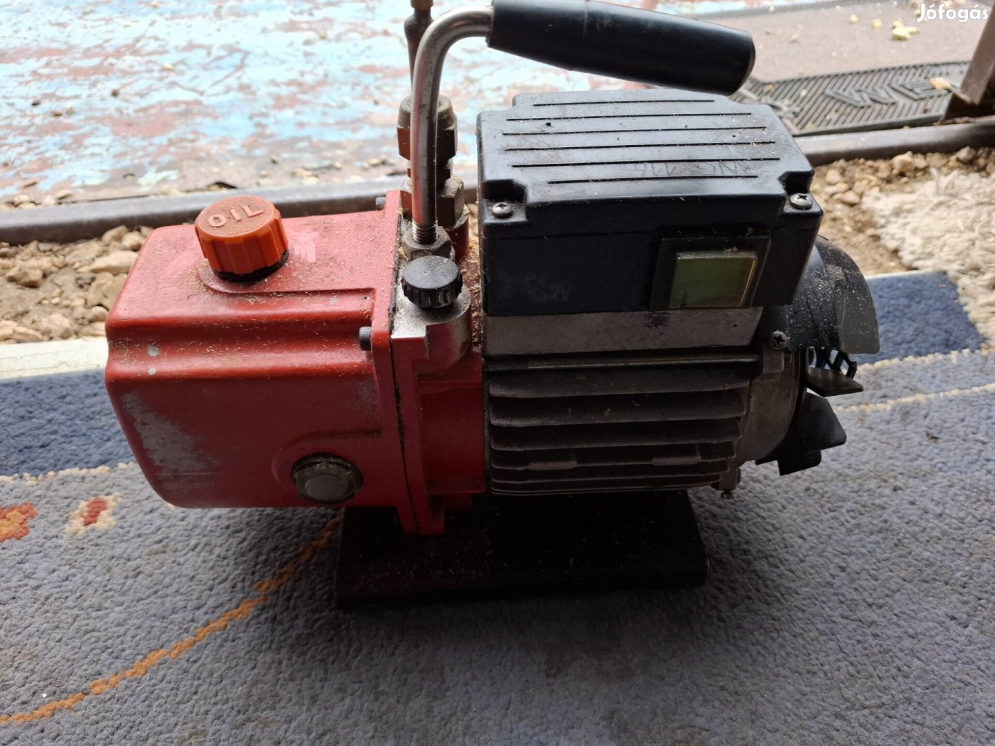 vákuum szivattyú 220-as eladó