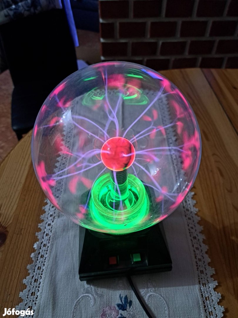 varazslampa gomb alakú zenel