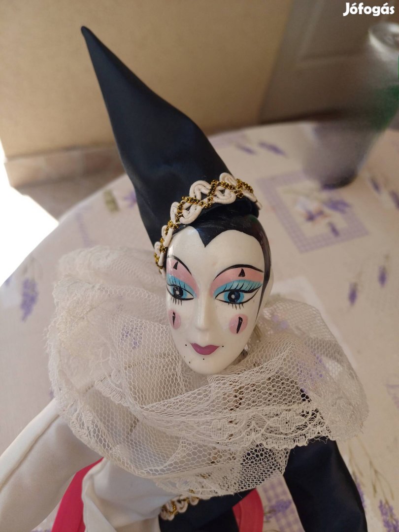 velencei porcelán baba