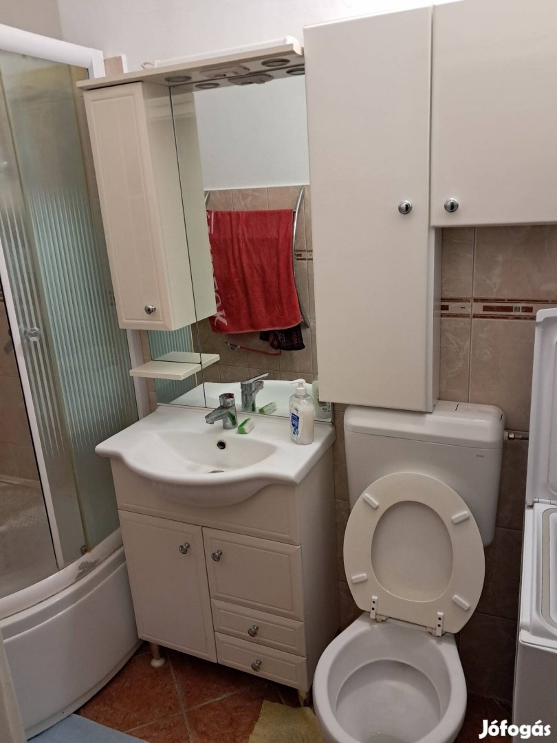 veszprémben  Cserháton 50m2 es lakás kiadó 