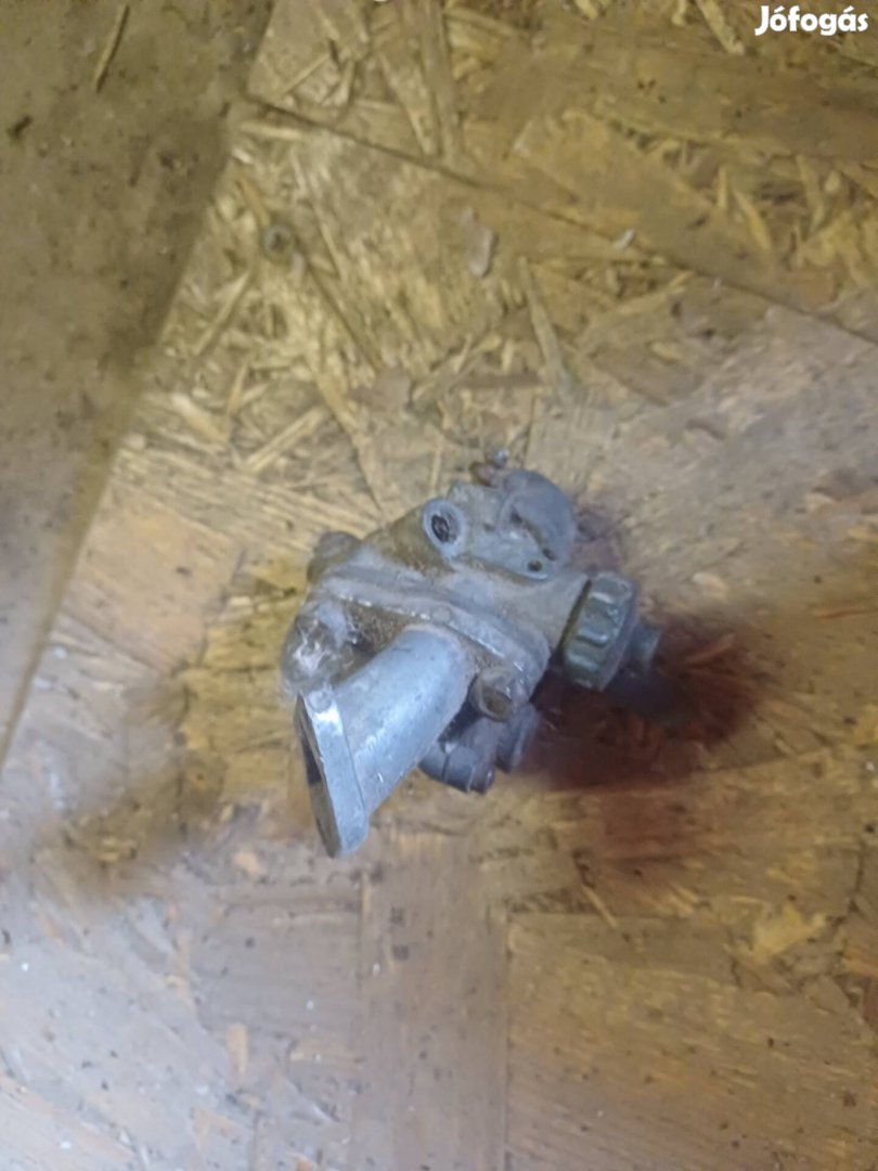 veterán motor karburátor.Berva-Panni.
