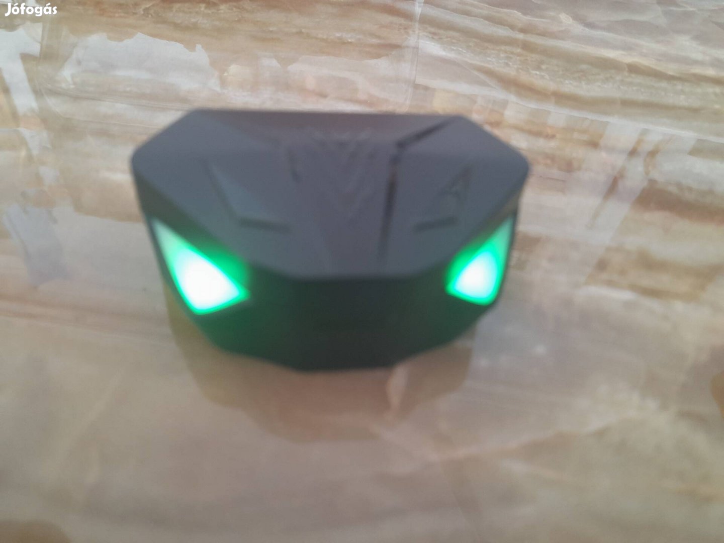 vezeték nélküli fülhalgató 