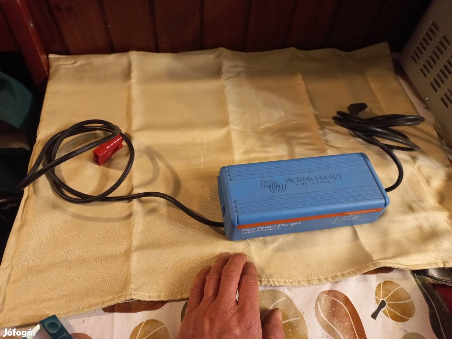 victron energy blue power charger aksi töltő