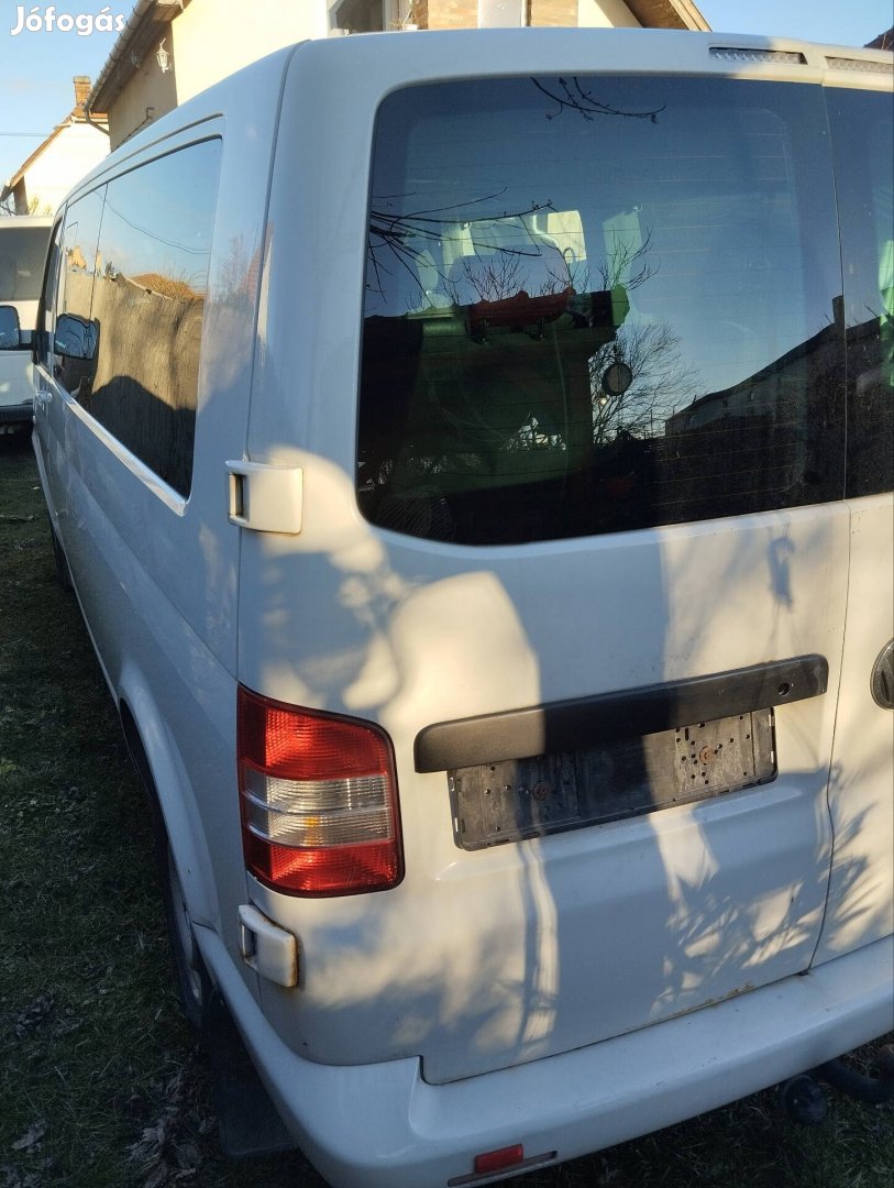 volkswagen Transporter T5 karosszéria elemek