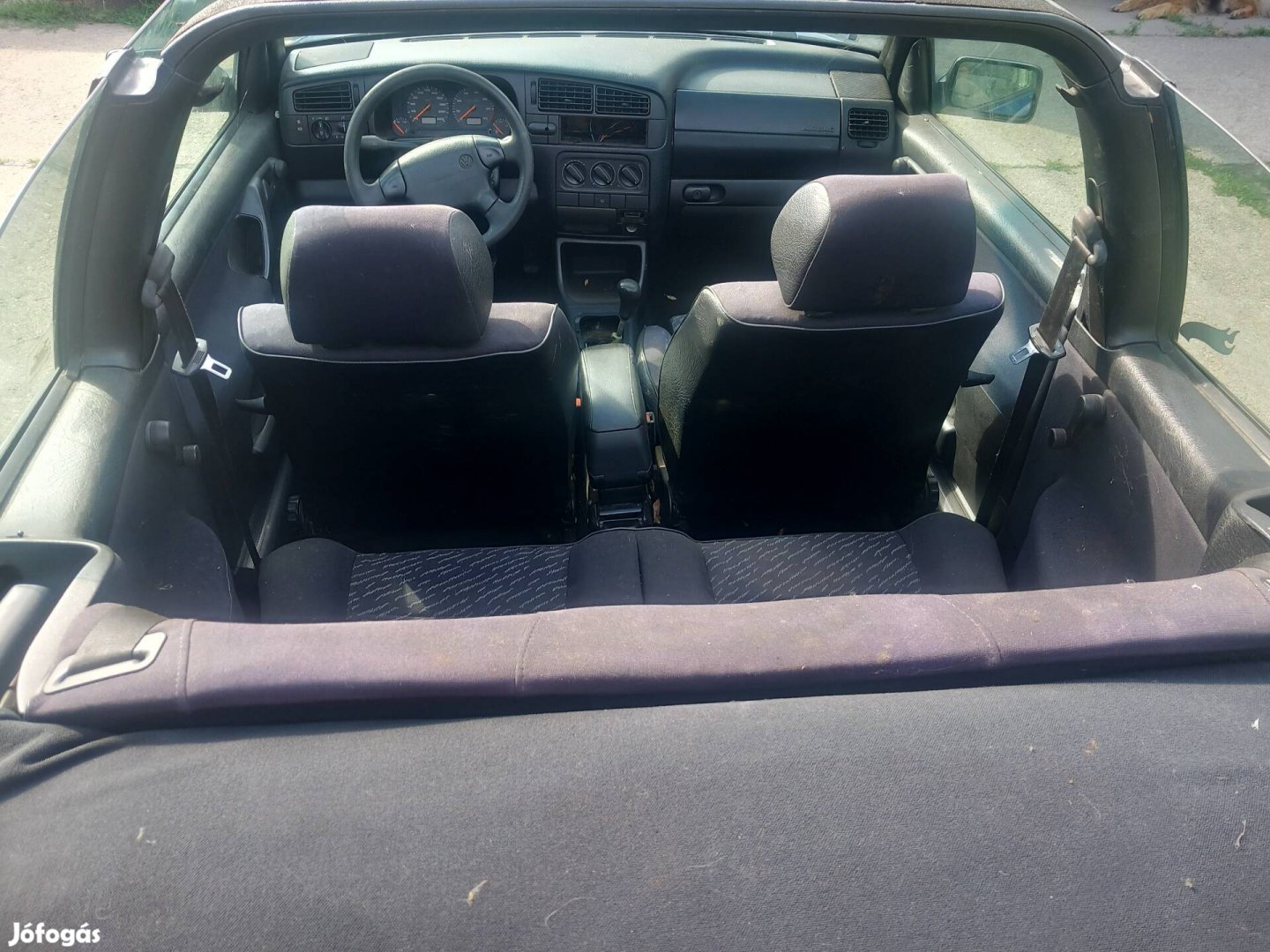 volkswagen golf cabrio 1.8 bemzin üzemképtelen