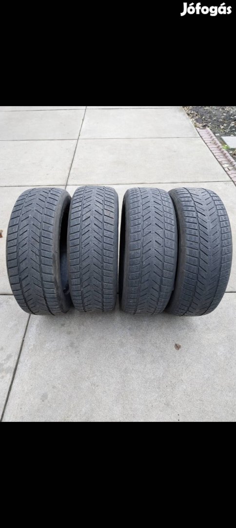 vredestein gumi abroncs 215 /60 R16