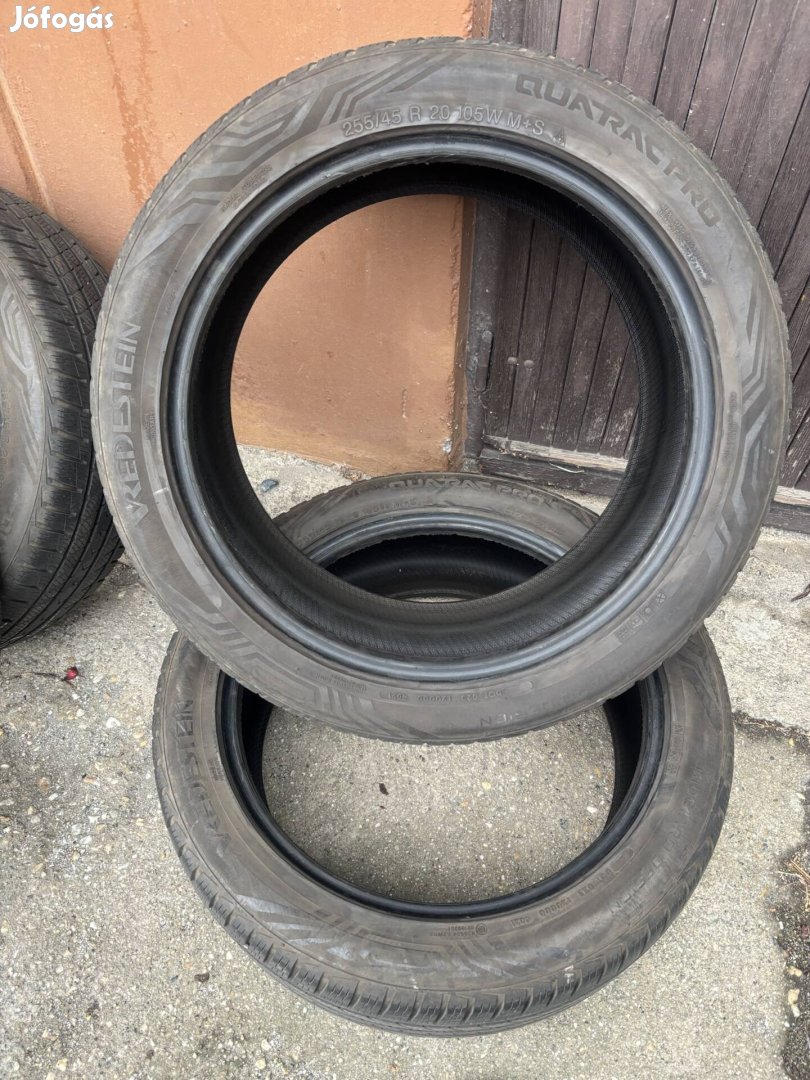 vredestein quatrac pro 255/45 r20