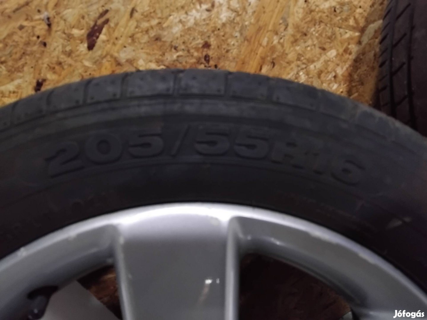 vw 16 alufelni ,nyári gumikkal felszerelve