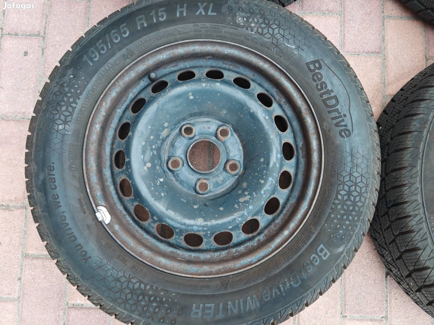 vw Caddy gyári lemezfelni 195/65r15 téli gumi 