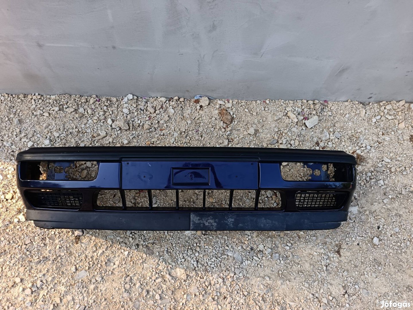 vw Golf III gyári első lökhárító 