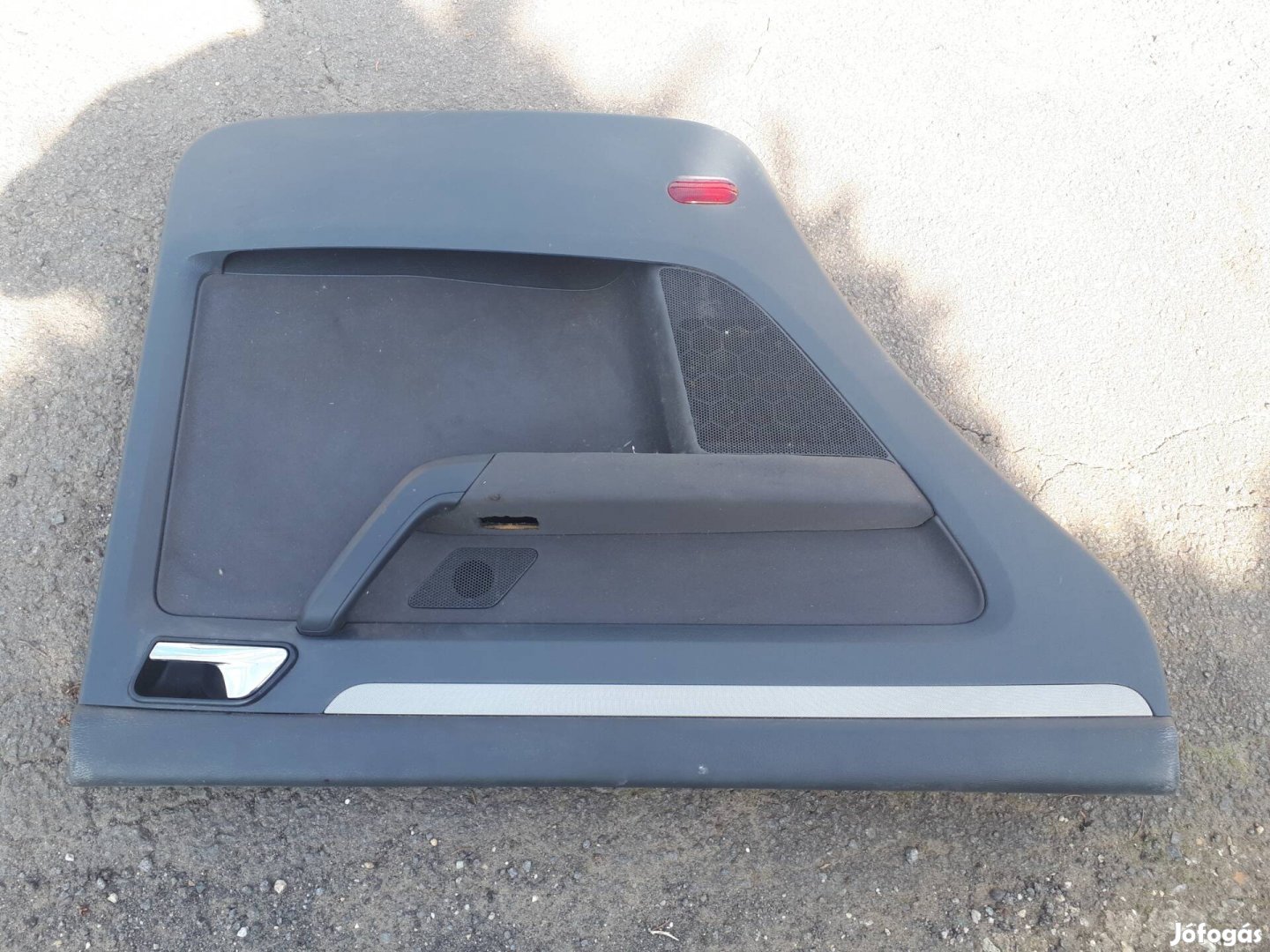 vw Touran 2005  bal hátsó ajtókárpit belső nyitóval 