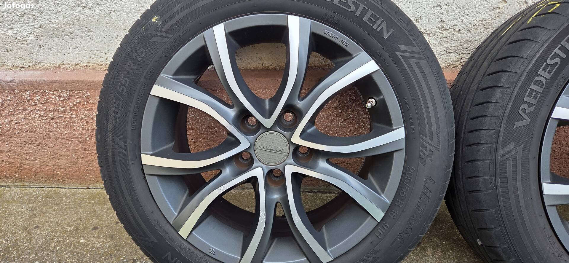 vw golf7 205/55R16 könnyűfém felni nyári gumival eladó 