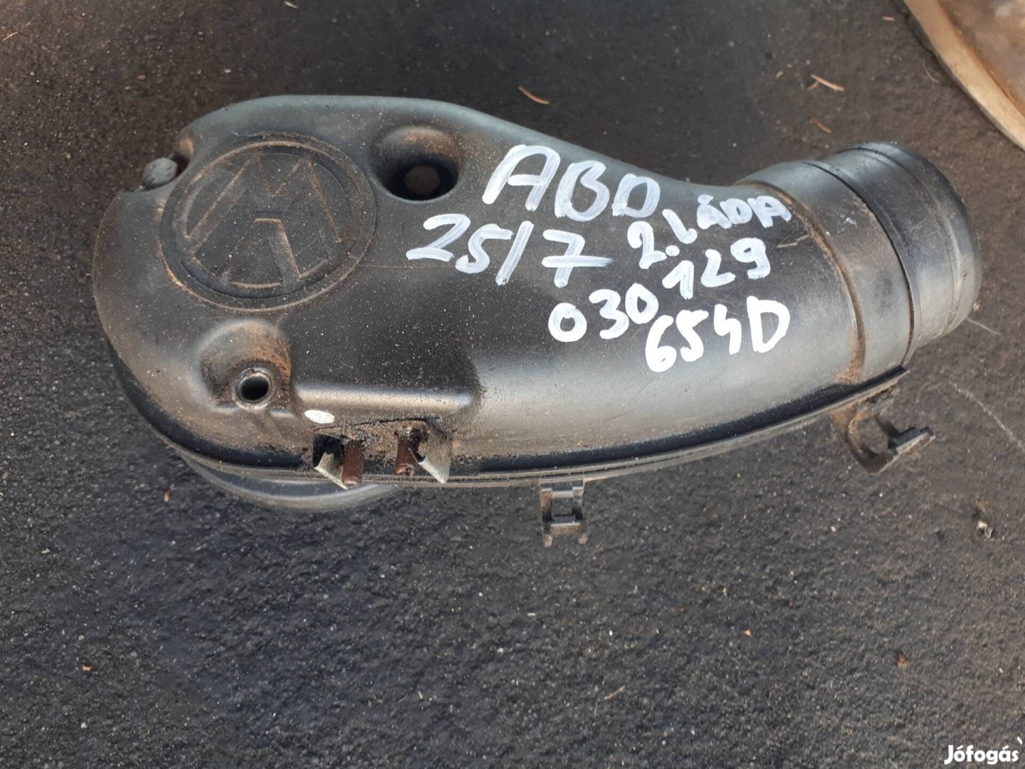 vw golf 3 , 1,4 ABD  injektor fedél 030129654D