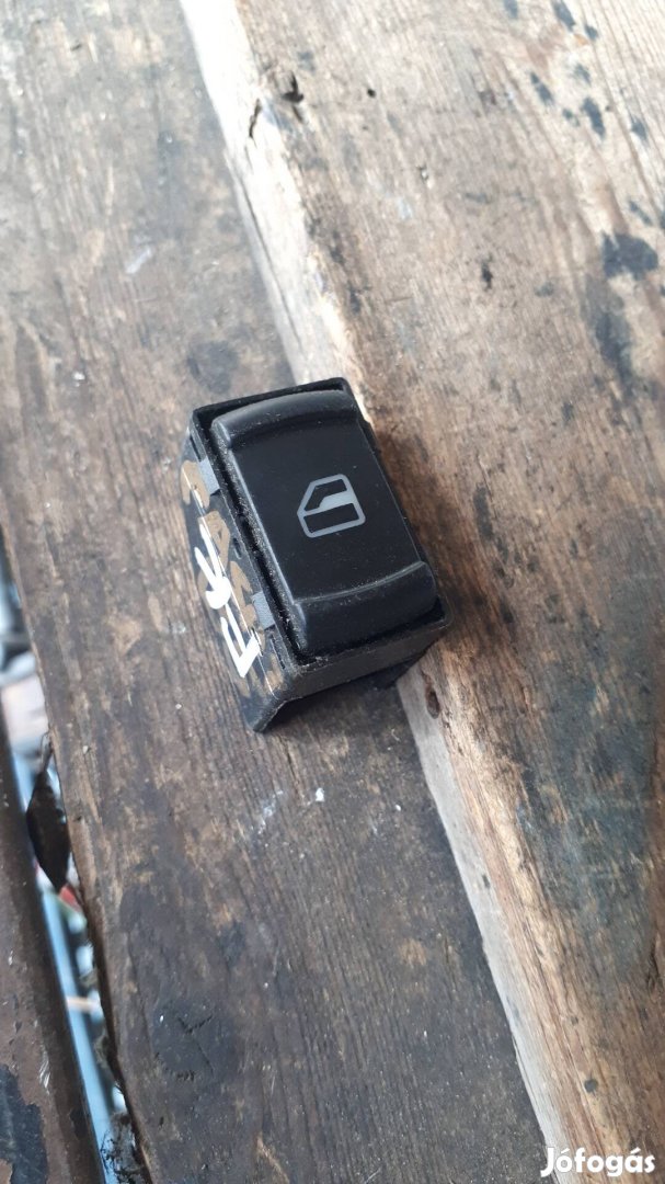 vw passat B5  jobb első ablakemelő kapcsoló 1J0959855