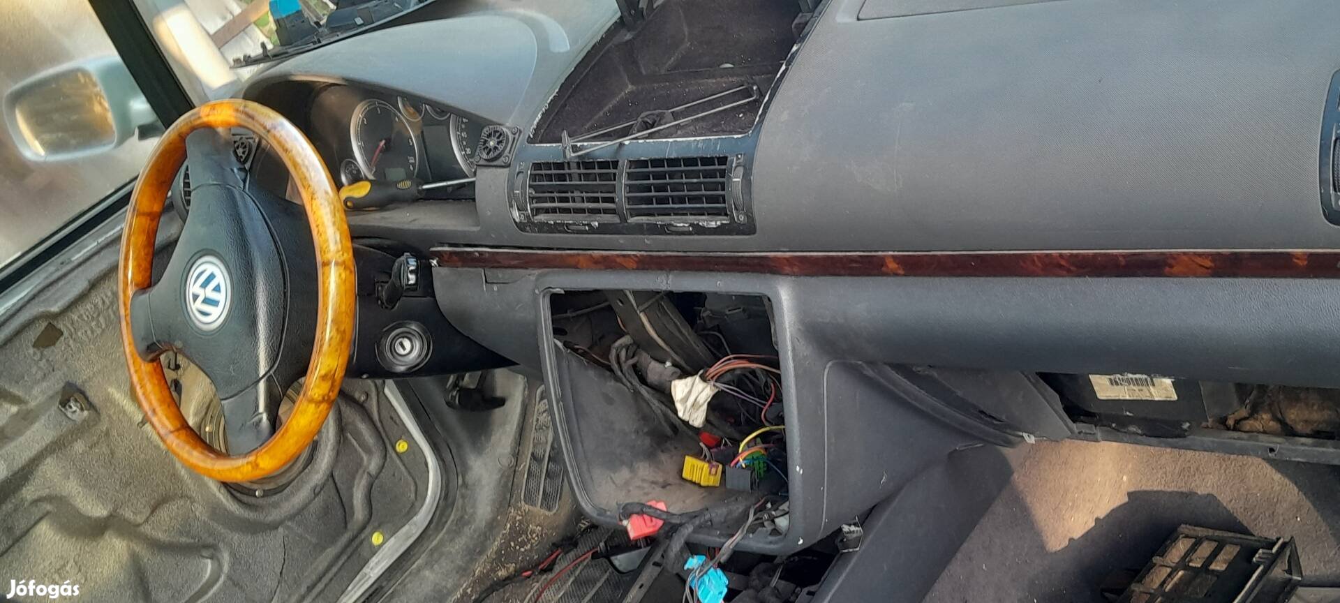 vw saran minden alkatrésze eladó 
