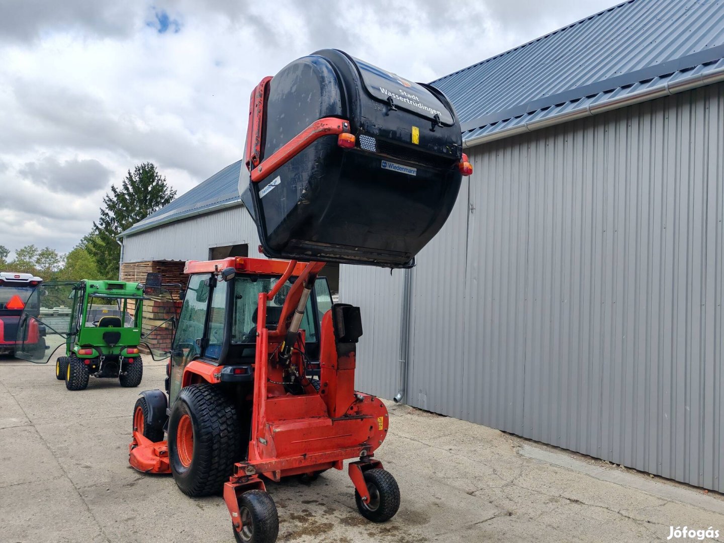 wiedenmann magasürítésű fűgyűjtő lombszedő 