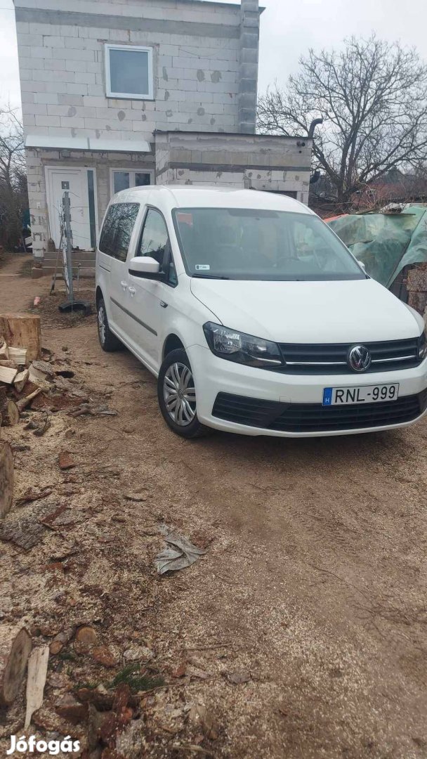 wolkswagen  caddy  7 személyes  dizel 