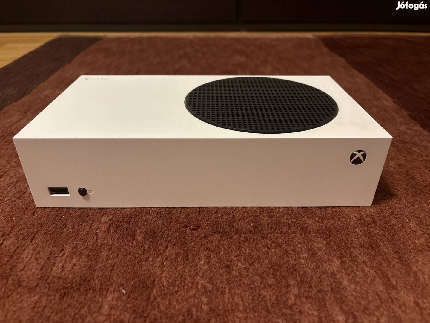 xbox series s konzol hdmi kábellel