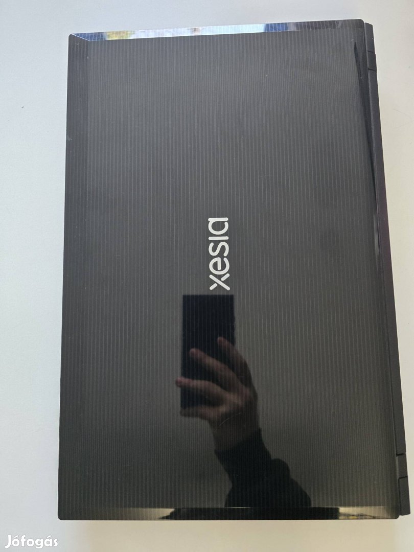xesia E500-2EC laptop