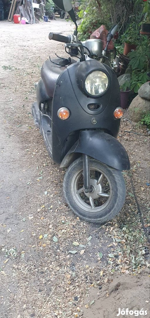 yamaha vino alkatrésznek vagy kiminek