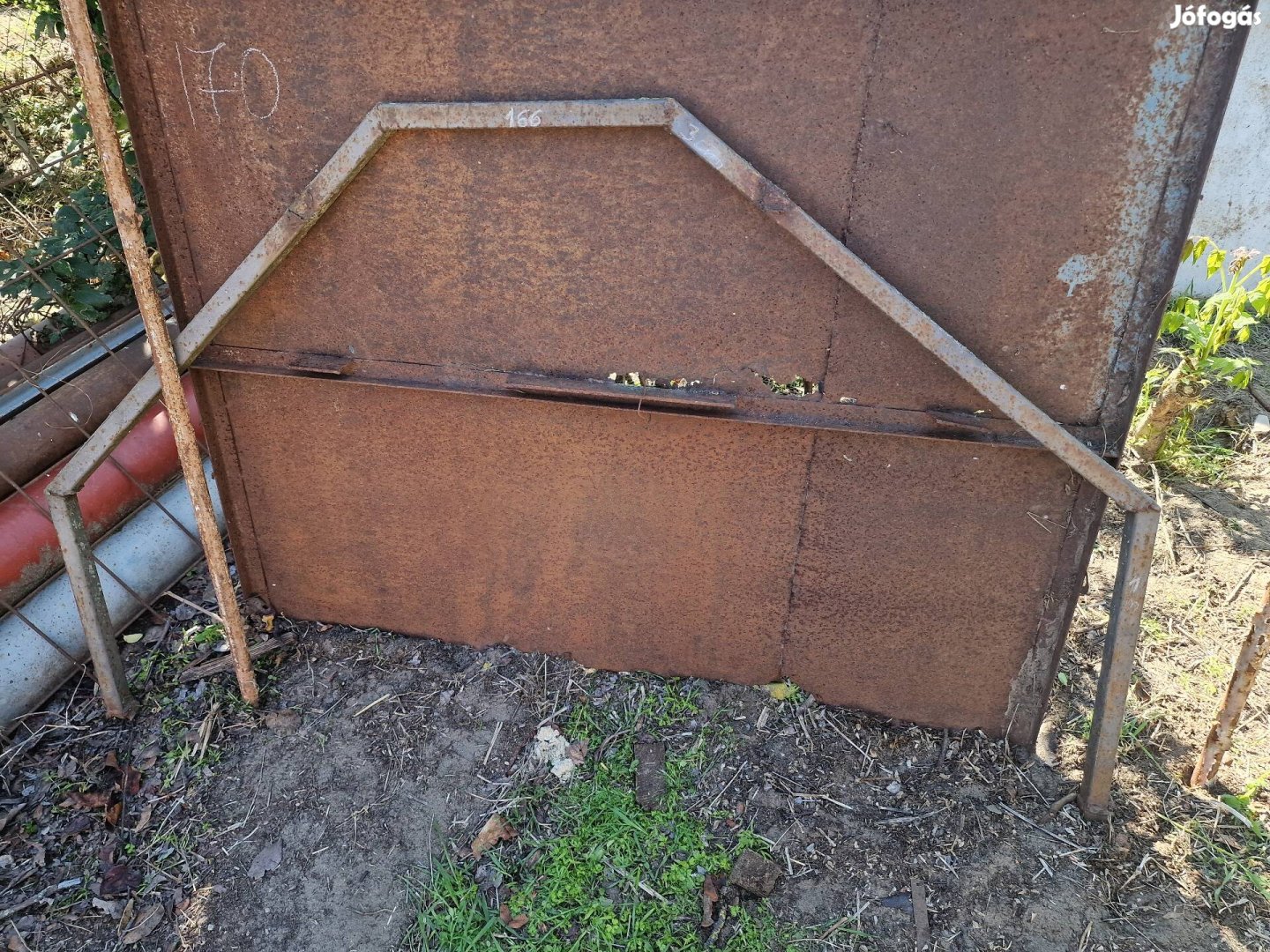 zártszelvény merevítő