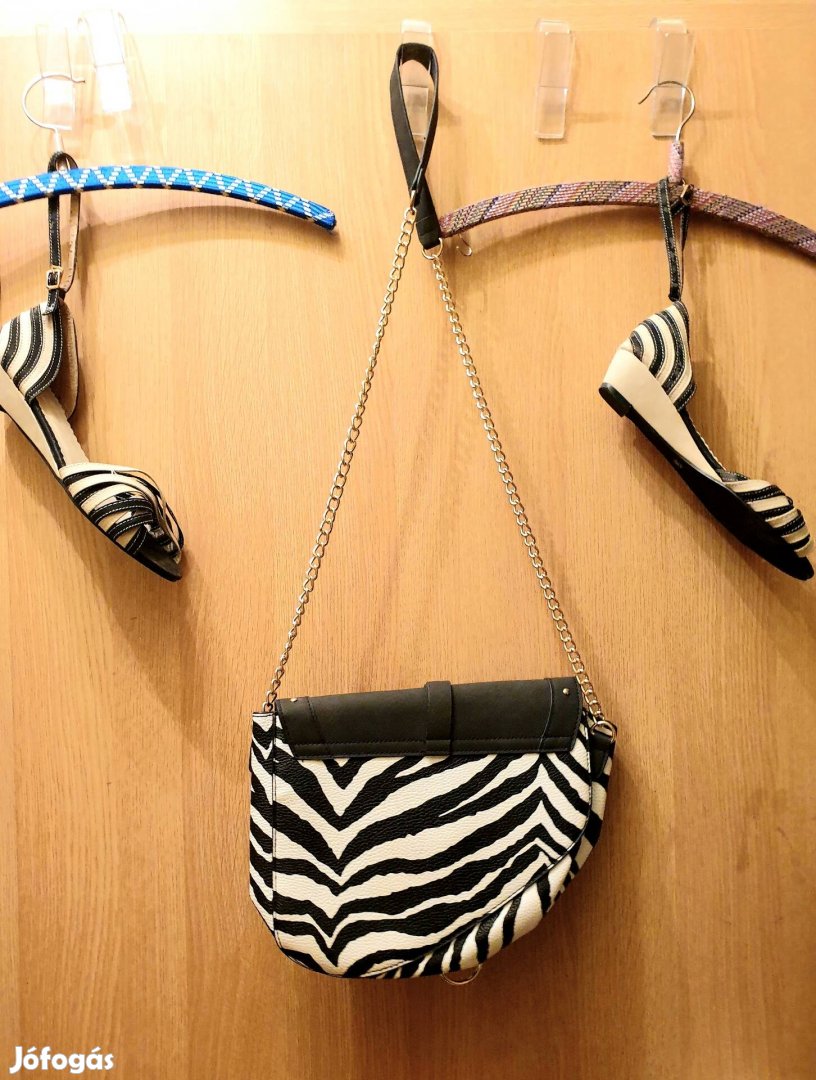 zebra csíkos táska es szandál 38 as
