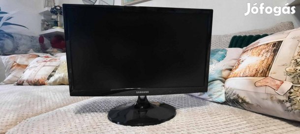 [Eladó] [ LED Samsung Monitor TV T22C300EW ]