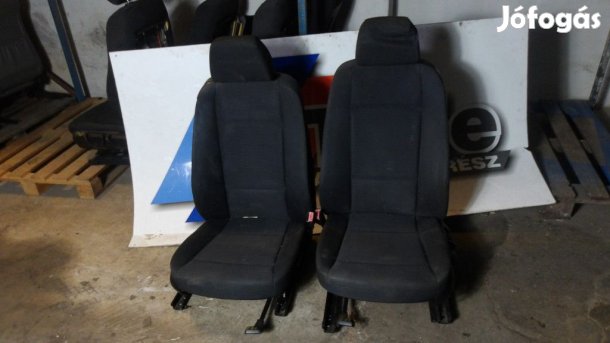 [GYÁRI BONTOTT] BMW E81 SZÖVET BELSŐ