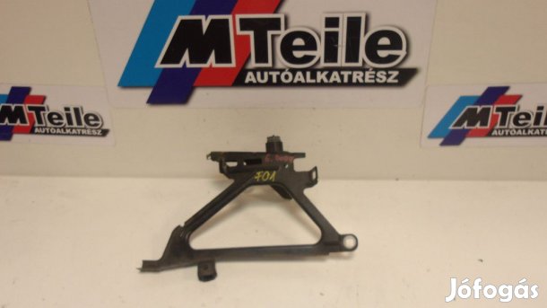 [GYÁRI BONTOTT] BMW F01/F02 JOBB OLDALI SÁRVÉDŐ TARTÓ 7184180