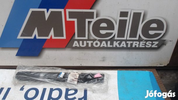 [GYÁRI ÚJ] HYUNDAI I30 CSOMAGTÉRTÁLCA G4120ADE40