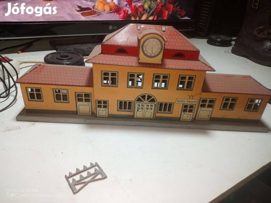 0 méretarányú vasút modell állomás