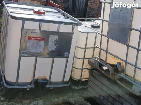 1000 L IBC tartályok
