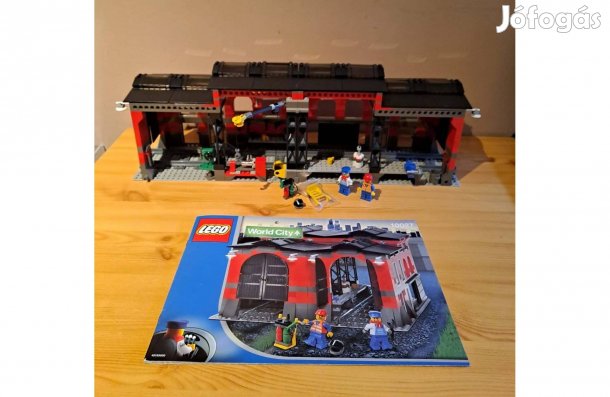 10027 Lego City Train Engine Shed szett