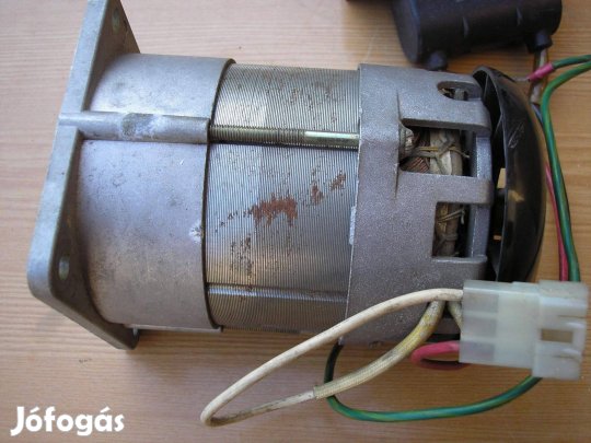 100 V-os Fuji villanymotor, 200 W-os, 1420 fordulat