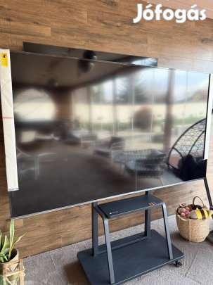 100" (254cm) Hisense U7Kq óriás TV