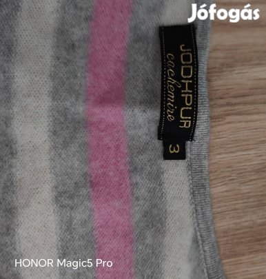 100 % kasmír női pulóver kis hibával