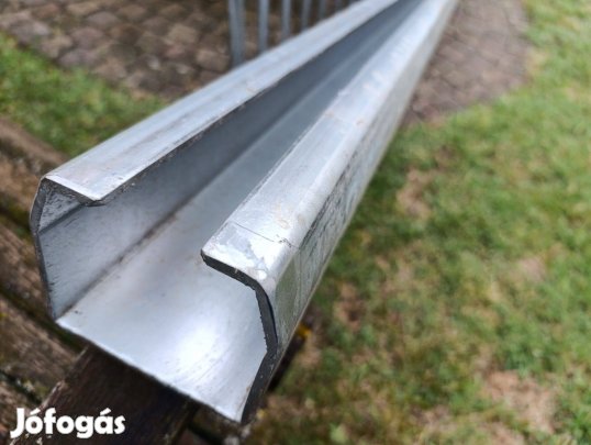 100-as kapusín eladó