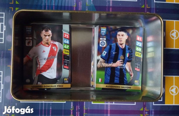 100 db Team Mate Fifa 365 2025 focis kártya nagy fémdobozban
