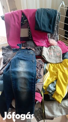 100 db- os vegyes női gyerek ruha csomag 4999 Ft/100 db
