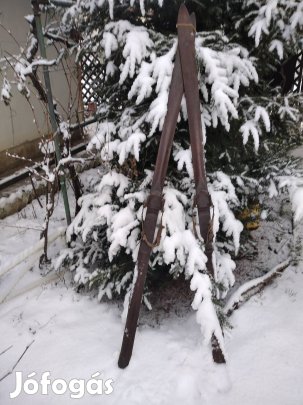 100 éves sí léc és korcsolya