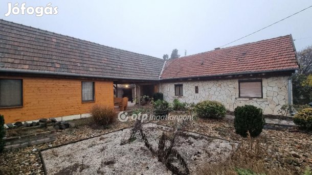100 nm-es ház eladó Albertirsa