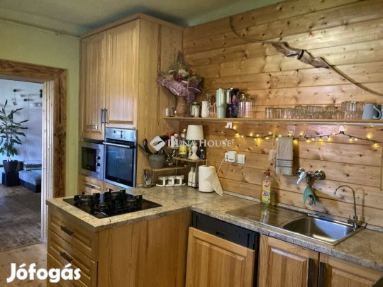 100 nm-es ház eladó Alsónána