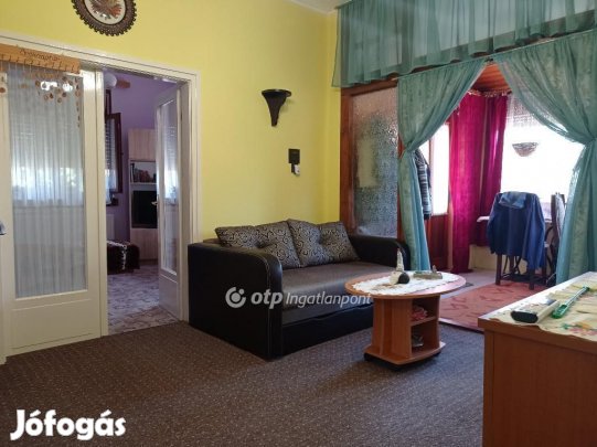 100 nm-es ház eladó Gádoros