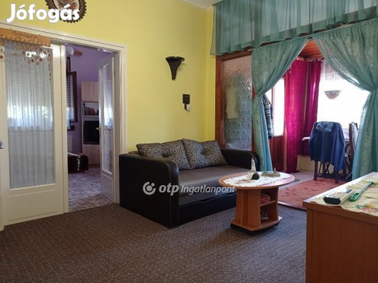 100 nm-es ház eladó Gádoros